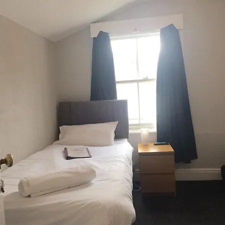 Richmond House Hotel-3